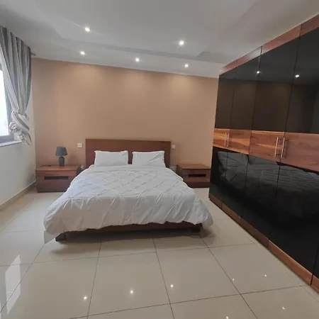 4 Double Bedroom With Terrace In The Centre Of Apartment Sliema