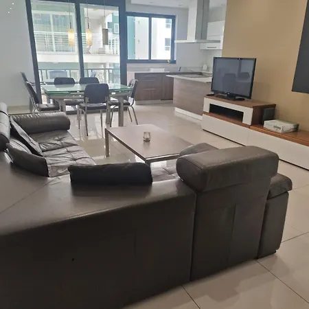 Apartment 4 Double Bedroom With Terrace In The Centre Of Sliema