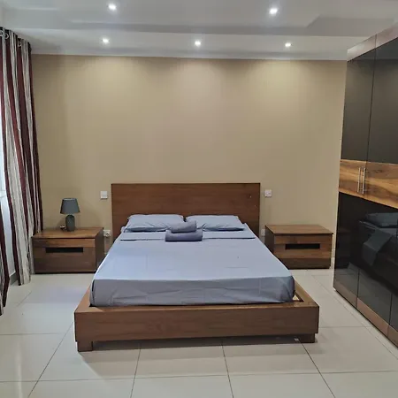 4 Double Bedroom With Terrace In The Centre Of Appartement